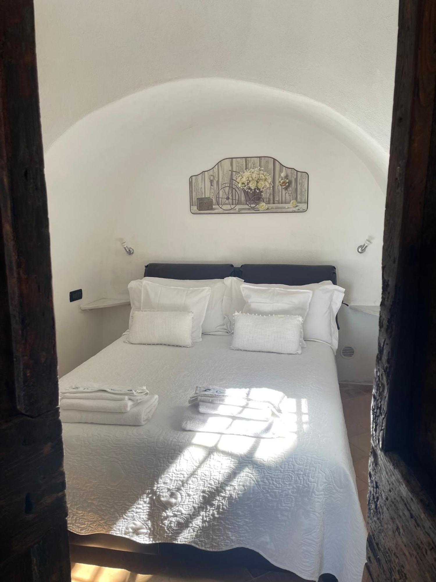 Crosa Tra Le Nuvole Villa Borgio Verezzi Luaran gambar
